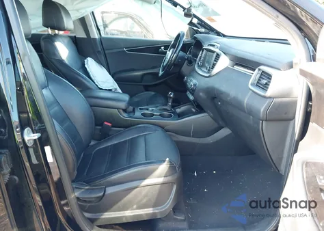 2017 Kia Sorento 2.4L Lx z USA, uszkodzony, nr VIN 5XYPGDA3XHG263175